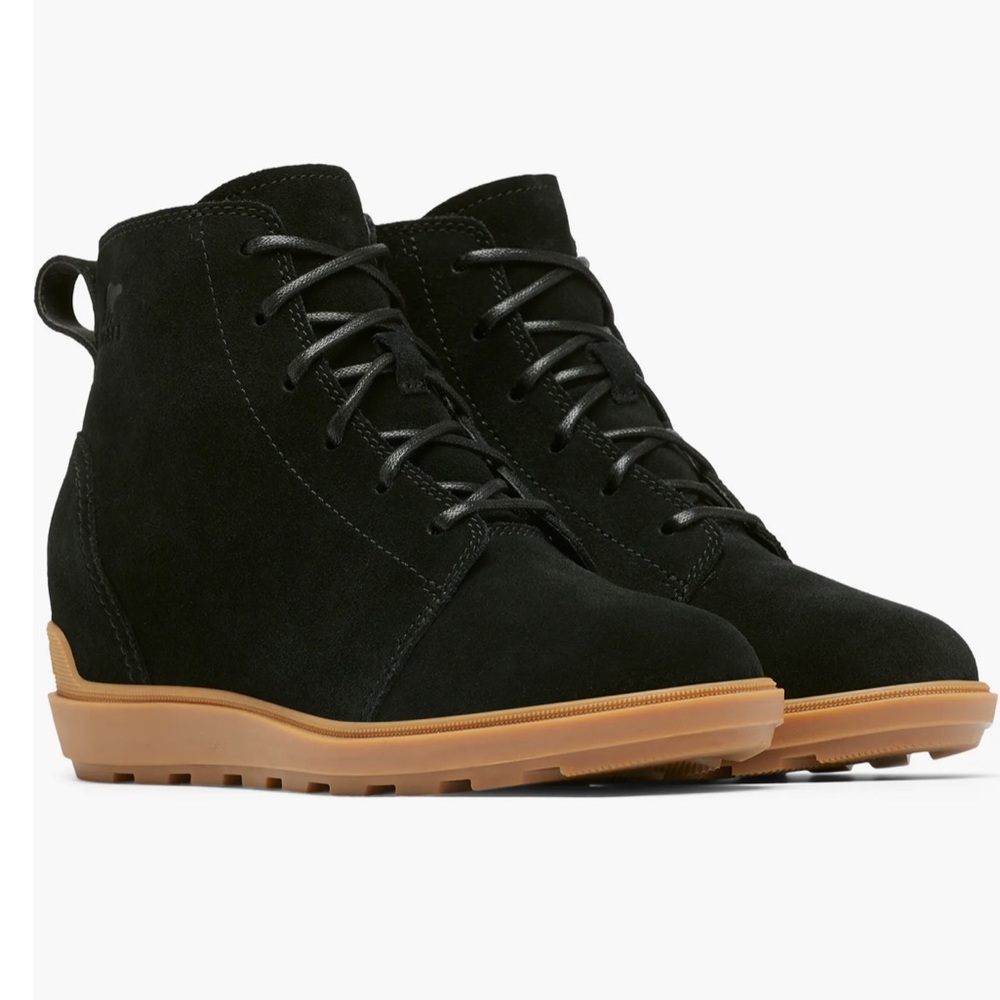 SOREL Evie II Waterproof Wedge Bootie (Women)
BLACK/ GUM Size 9.5 M NEW